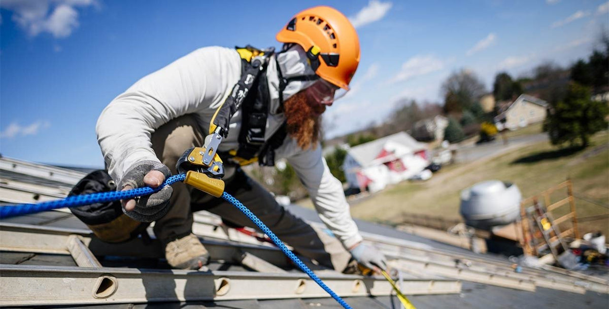 Sfeerbeeld Leeflijnen - werken op hoogte met Petzl-uitrusting
