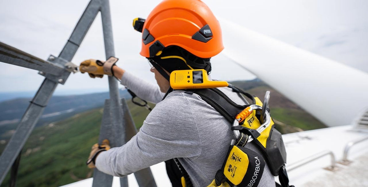 Sfeerbeeld Harnassen - werken op hoogte met Petzl-uitrusting