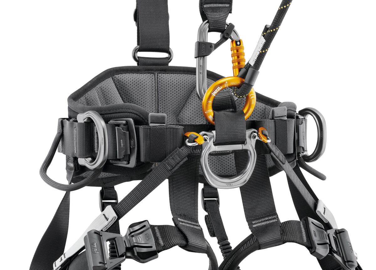 Petzl AVAO FAST harnas internationale versie